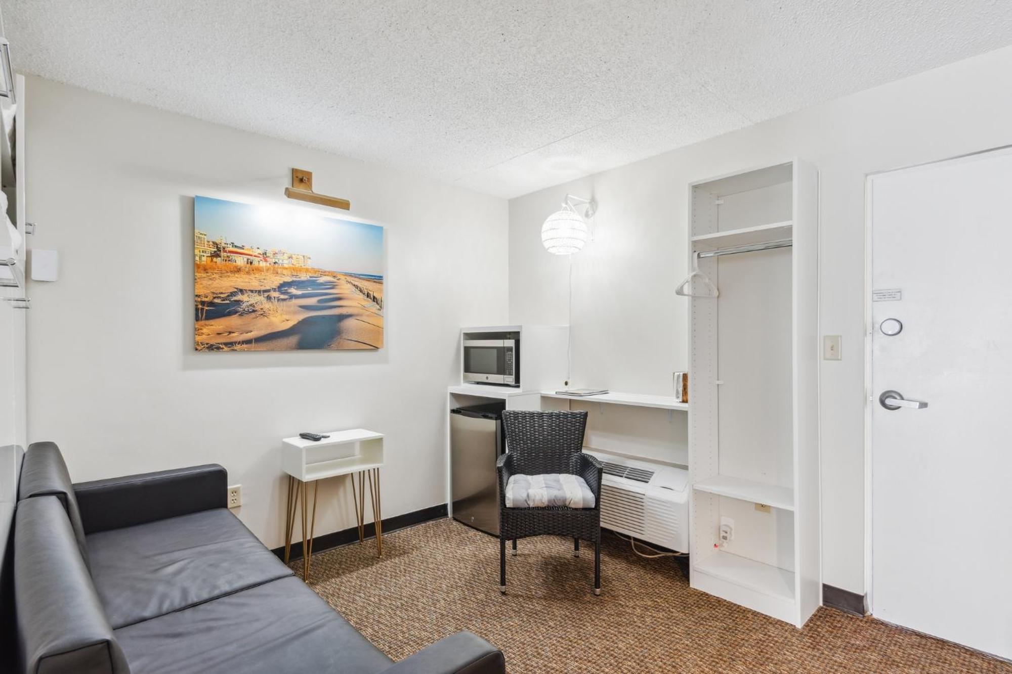 Cape Suites Room 8 - Free Parking! Hotel Room Rehoboth Beach Bagian luar foto